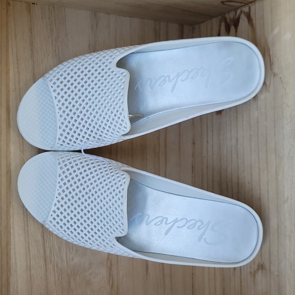 Skechers Plastic Waffle Design Open Toe Wedges - Picture 7 of 9